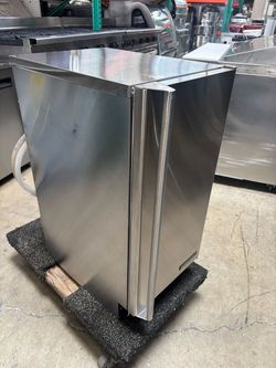 54 LB Hoshizaki AM-50BAK-AD Top Hat Under Counter Ice Machine ADA 115v NSF #5417