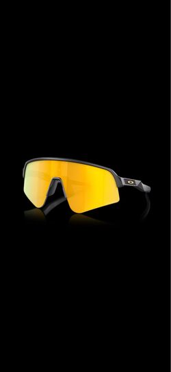 New Condition Oakley Sutro Lite Sweep 24k Sunglasses