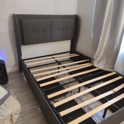 Full Bed Frame With Four Drawers