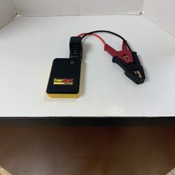 EverStart EL224 Jump Starter W/cables