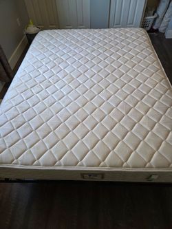 Queen mattress Sealy Posturepedic