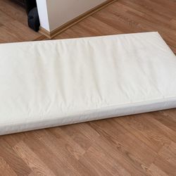 Lullaby Earth Lightweight 2-Stage Crib Mattress