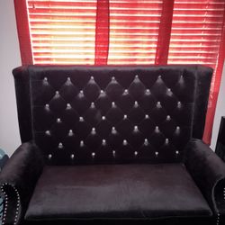 Big Boutique Chair/couch 