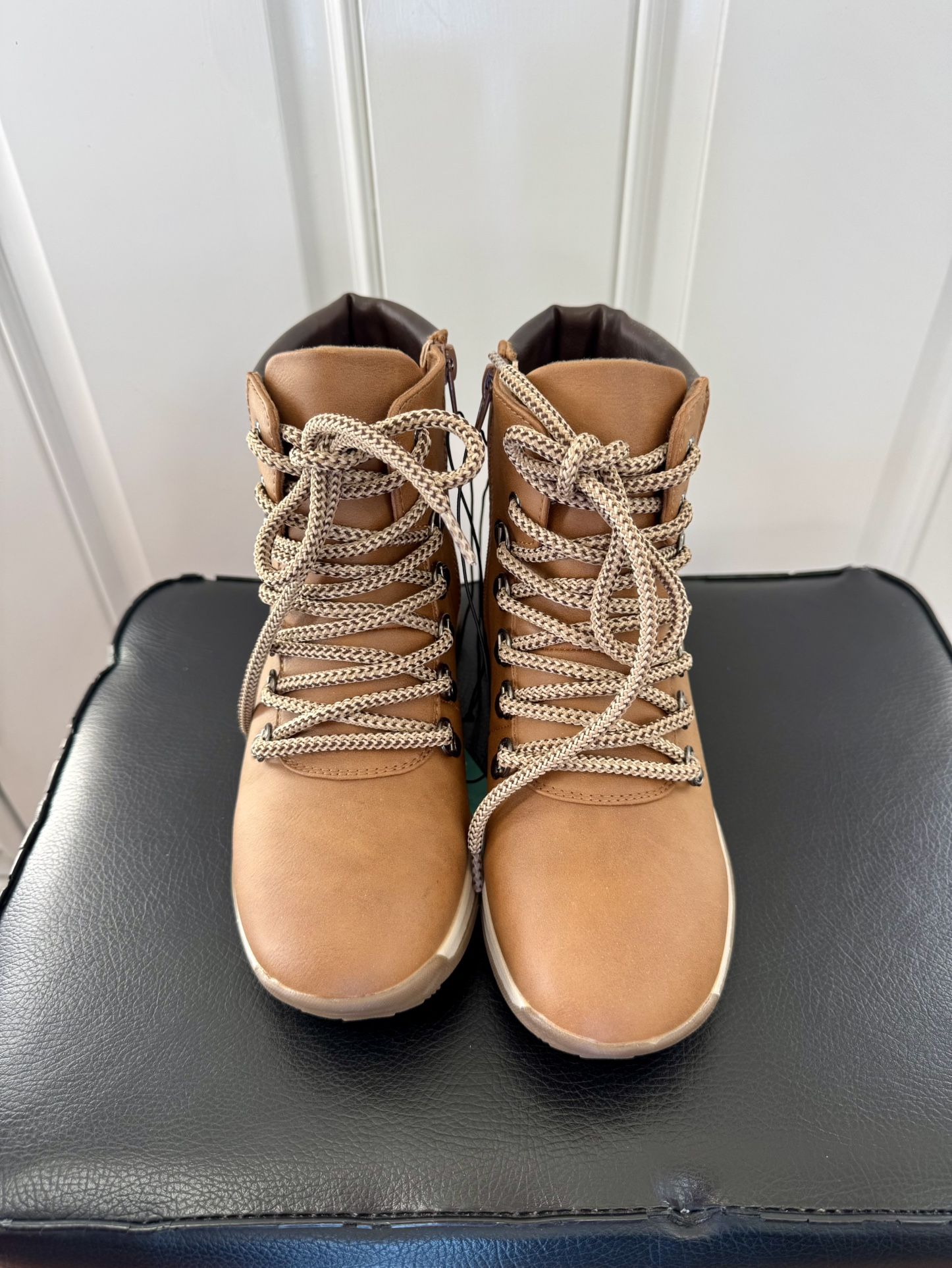 Brand new nice Maurices Boots - Size 7