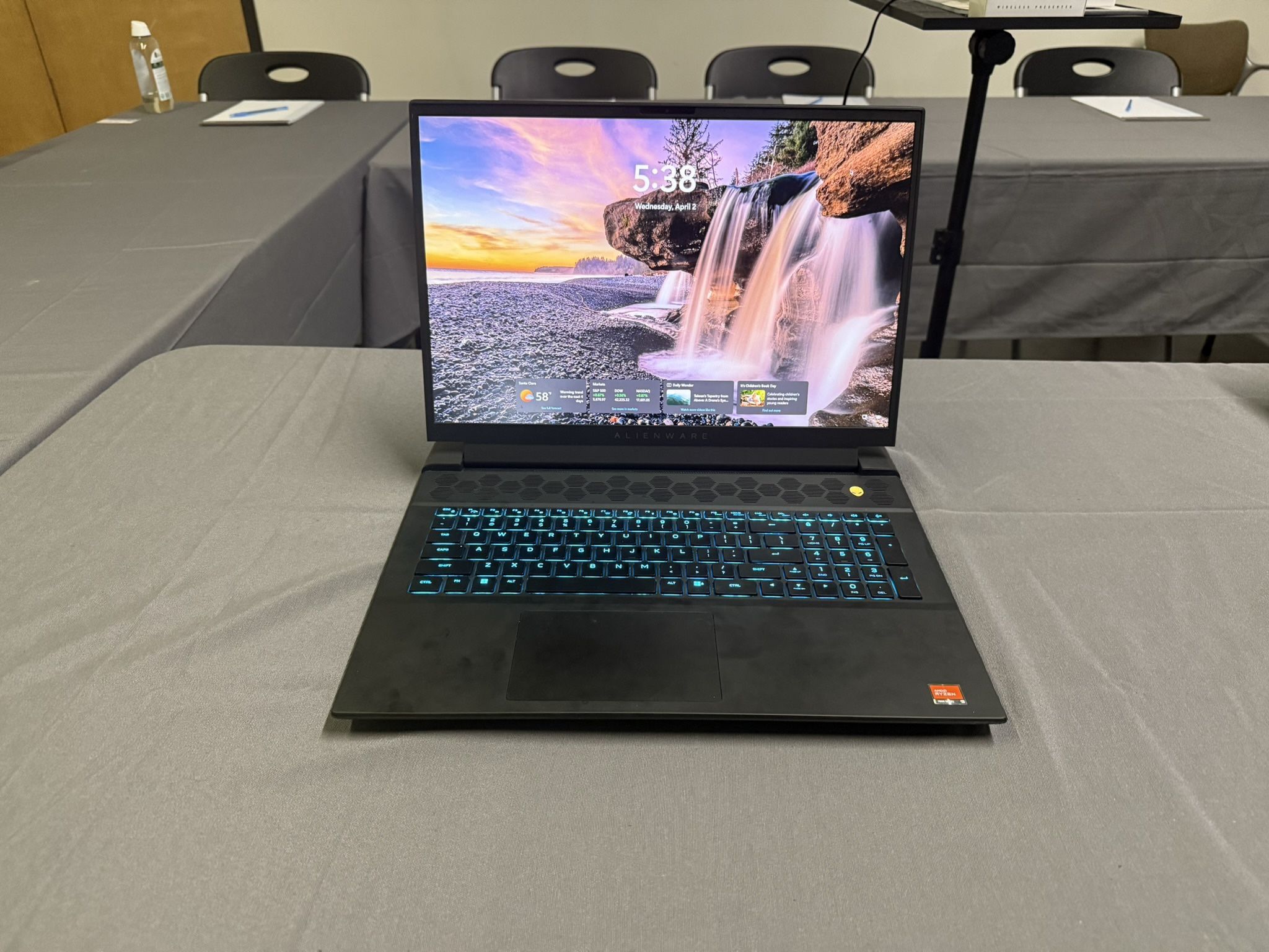 Alienware M18 R1 Laptop