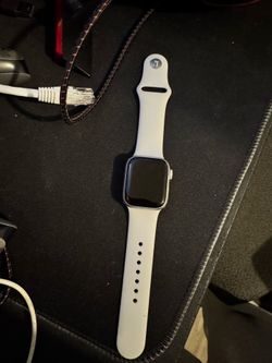 Apple Watch Series 8