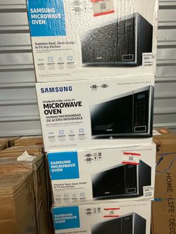 Samsung Stainless Steel Microwave Oven - Brand New in Box