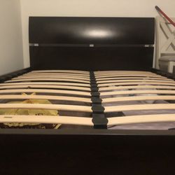 Queen Bed Frame  🛌 