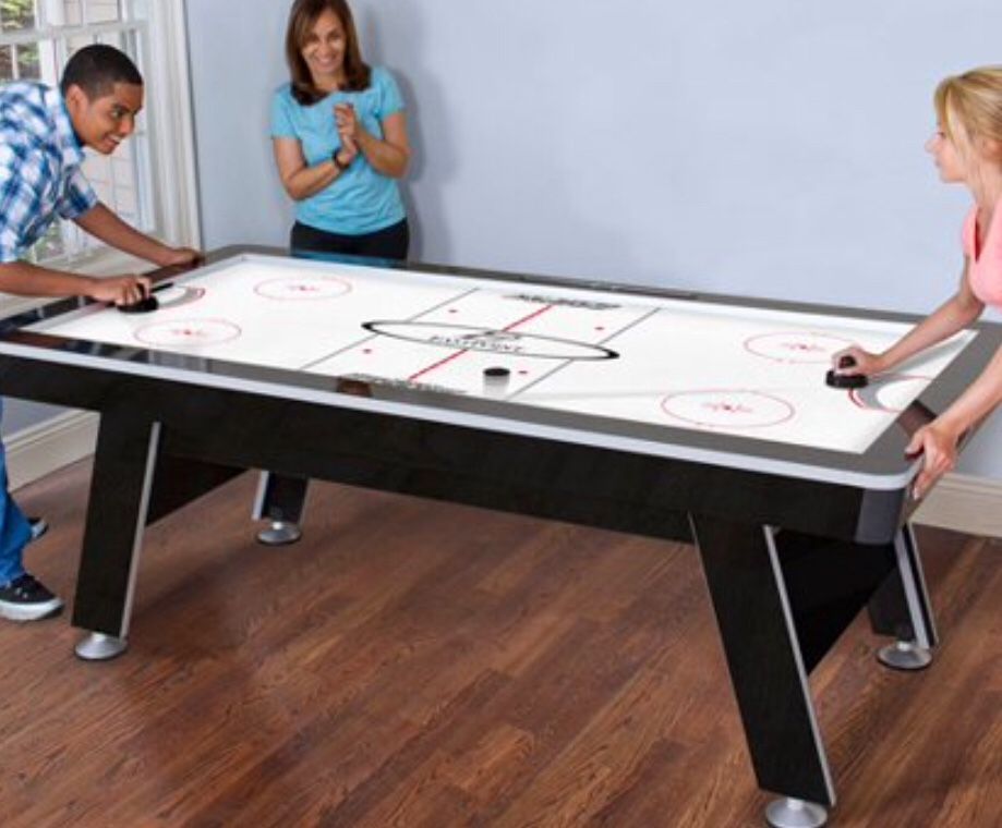 New!! 7’ air powered hockey table, game table