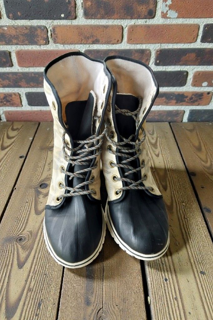 Sorel Women's Winter Boots Size 10