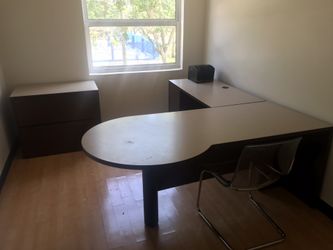 Hon Executive office desk with chairs, credenzas and file system