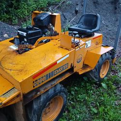CASE / DAVIS Fleetline 14+2  Gas ,chain Trencher ,New Motor 
