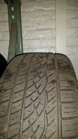 1 used tire 235-45-18 continental