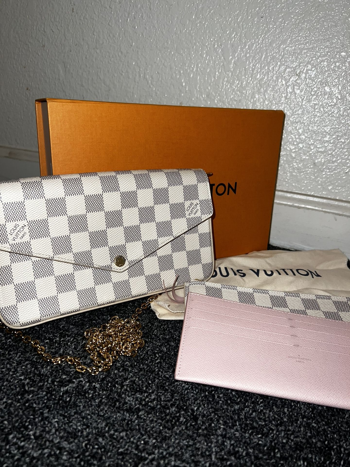 Louis Vuitton Felicie Pochette