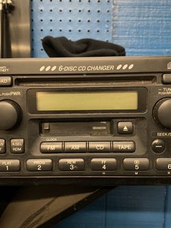 Honda Cr-v OEM radio