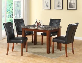 New! Dining Set