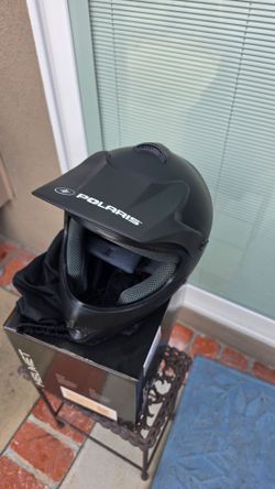 New Polaris youth large helmet