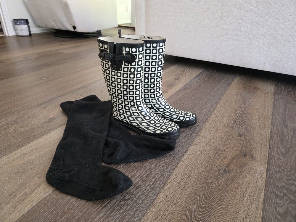 Women's Rain Boots w/ Fleece Insert Socks Size 10