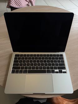 MacBook Air 13-inch 2025