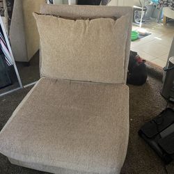 Lounge Chair With Pillow 