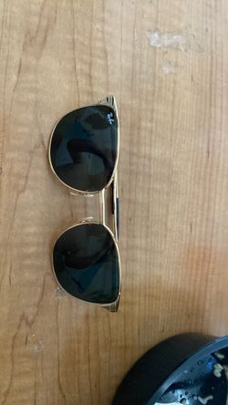 Ray-Ban Aviator Sunglasses Gold Frame