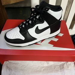 Woman Nike Dunk High