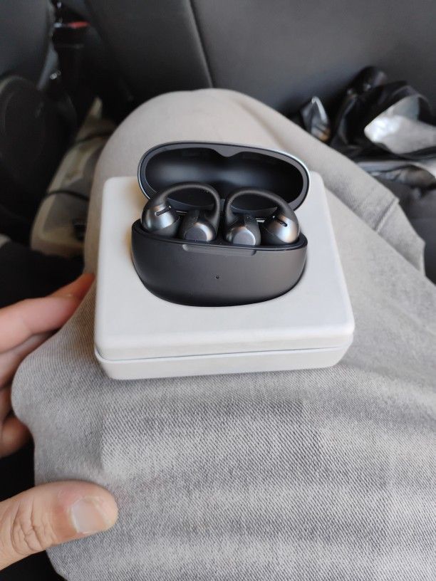 Shokz Wireless Ear Buds