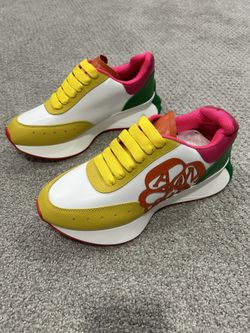 Colorful Sneakers with Yellow New no box. I have size 8 And 9