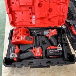 📌Milwaukee M18 FUEL 18V Lithium-Ion Brushless Cordless Hammer Drill and Impact Driver Combo Kit (2-Tool) with 2 Batteries👉PRECIO FIRME👉$245