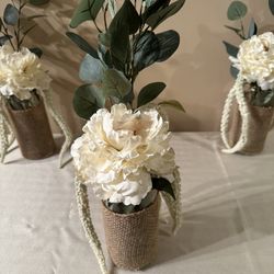 Table Decor-flowers In Cylinder Base