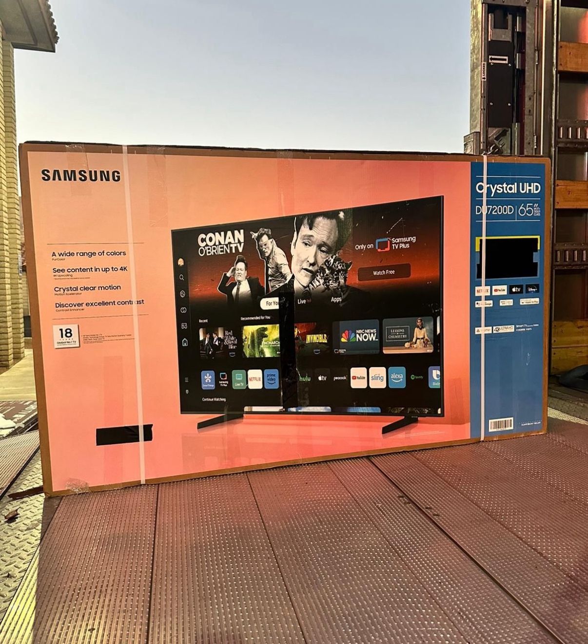 65 “ Samsung Smart 4K LED HDR TV