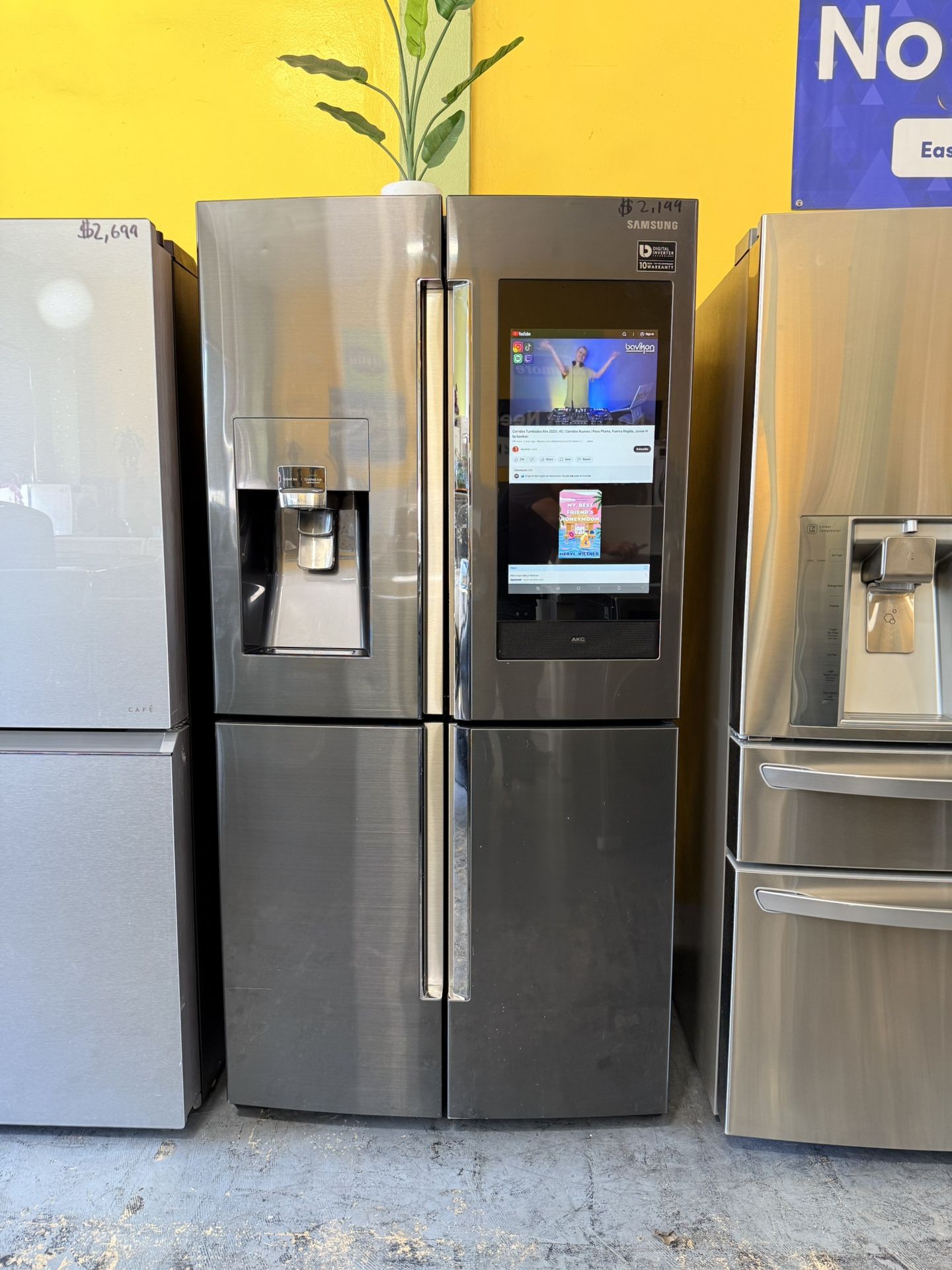 Samsung Smart Refrigerator With Table No Credit Needed