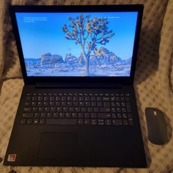 Laptop Lenovo 15.6"