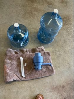 Drinking Water Jugs with Pump 5g and 2.5g