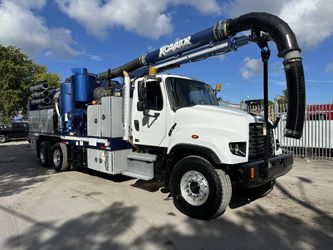 2016 Freightliner 114SD