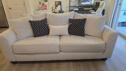 Rooms to Go Fabric Sofa and Loveseat