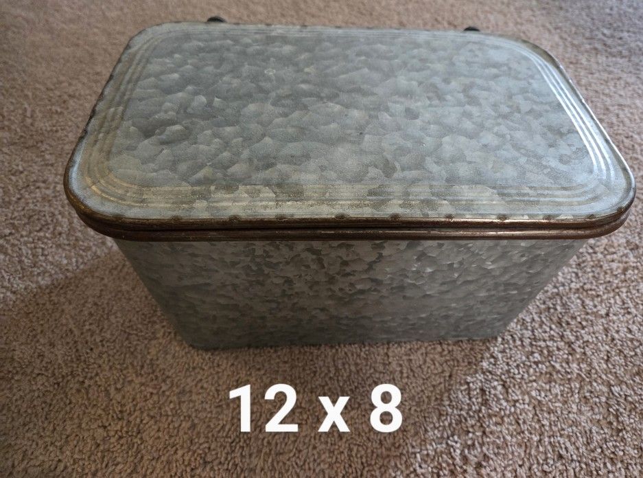 Tin Box With Attached lid