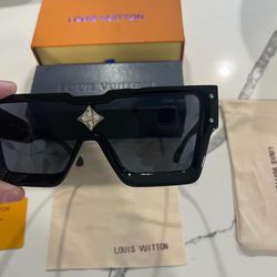 Louis Vuitton Black Cyclone Sunglasses