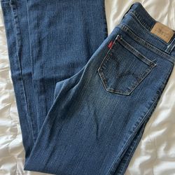 Levis