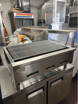 Used Stratus 36” bbq charbroiler grill