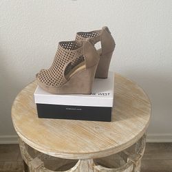 lady, size 8