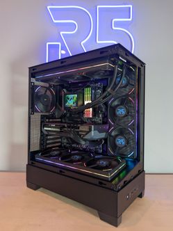 RX 9070xt // Ryzen 7 5800x3D // 32GB DDR4 // 1TB Gen4 NVMe // WiFi