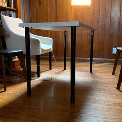 Table (56 x 24 in)