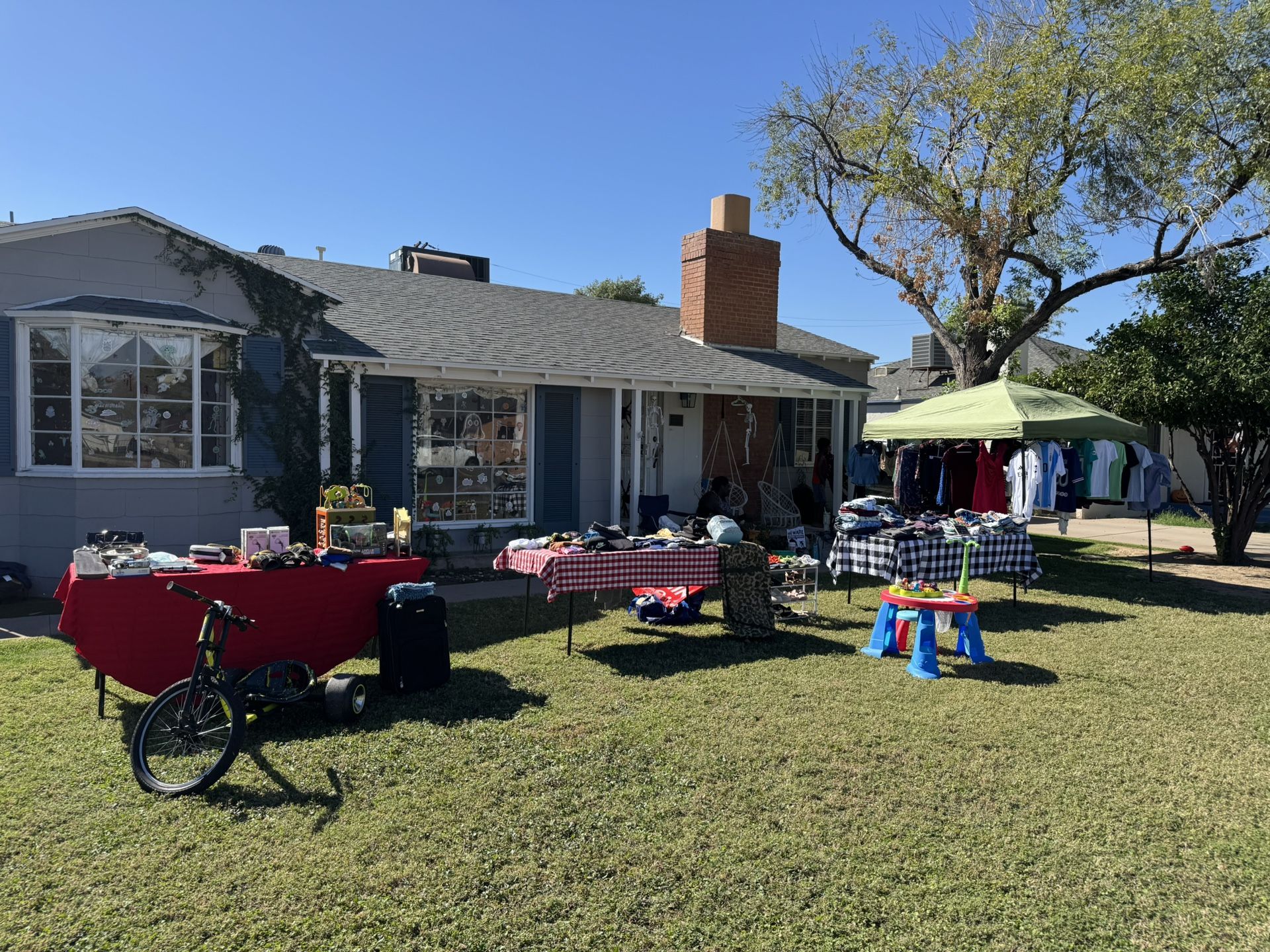 Yard Sale North Of Glendale 10/25