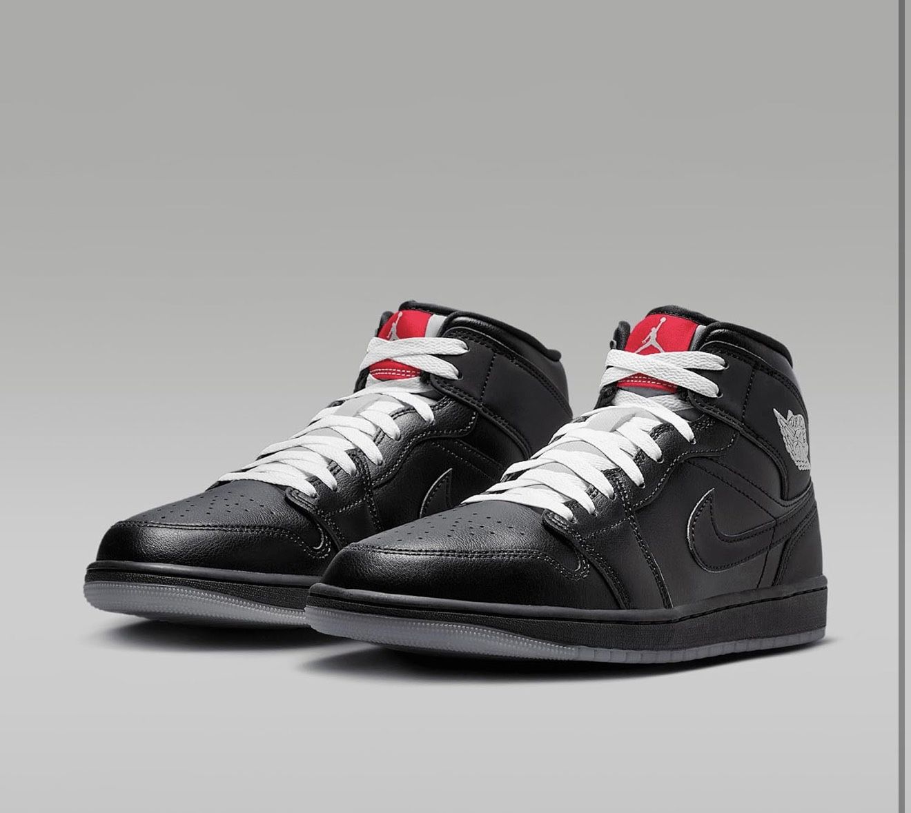 Nike Men's Size 11 Air Jordan 1 Mid SE Sneaker