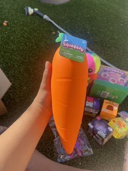 Squeeezy Carrot Squishy Toy
