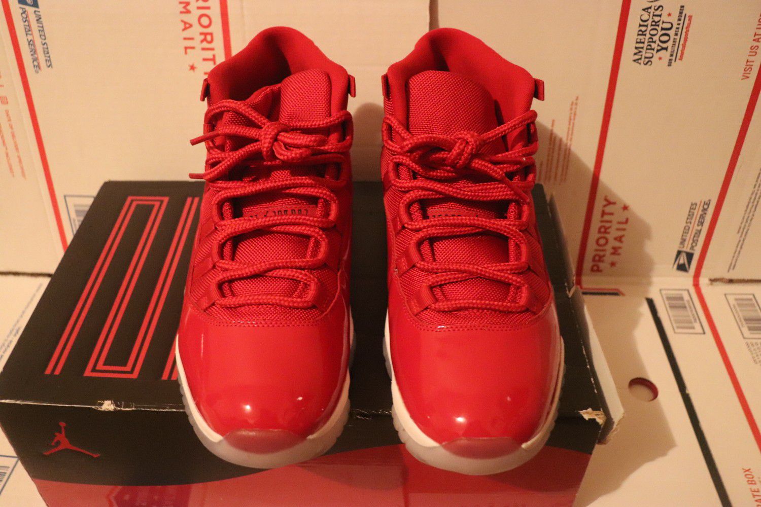 Nike Air Jordan Retro 11 WIN LIKE '96 "Gym Red" size 10.5 (378037 623)