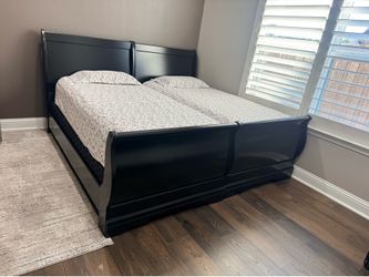 2- Twin beds with mattress & box springs - $700 (Frisco)