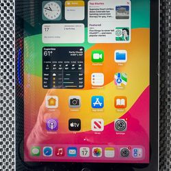 Apple iPad 6th Gen 128 GB 11 inch screen WiFi Cellular