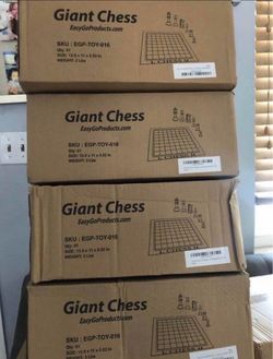 EasyGo Products Giant Chess Set – Lot of 4